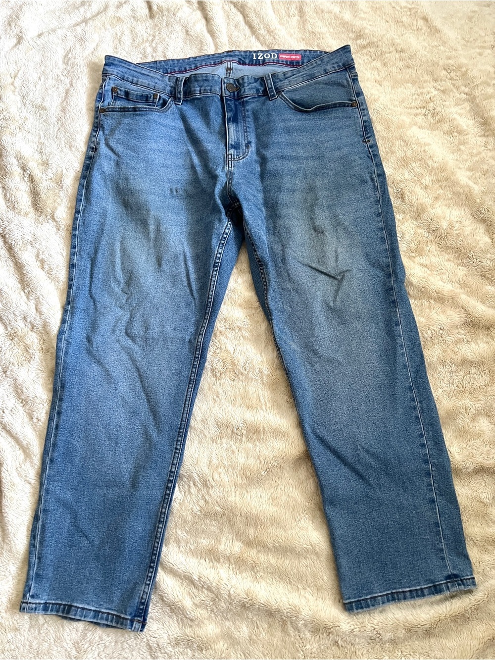 IZOD Men's Medium Wash Straight Fit Casual Jeans Size 40x29